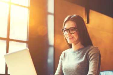 5 Ways to Persuade Potential Buyers in a Sales Webinar