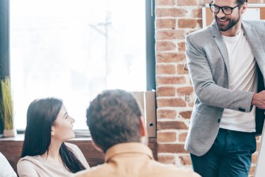 Ace Your Next Pitch With the 6 Principles of Persuasion