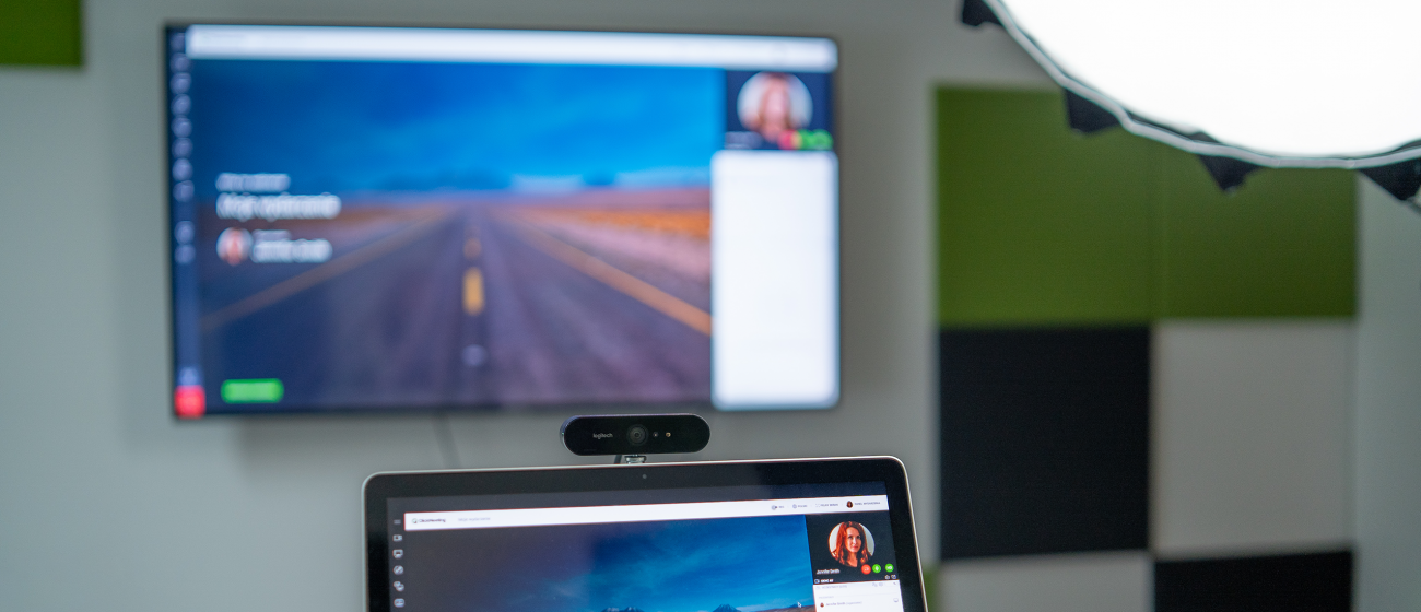 Complicated System vs Webcam – How to Set Up Your Video Conferencing Solution?