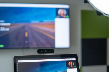 Complicated System vs Webcam – How to Set Up Your Video Conferencing Solution?