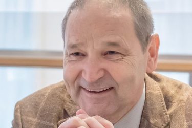 Jak udało nam się zorganizować konferencję Supercomputing Frontiers w 100% wirtualnie – wywiad z dr Markiem Michalewiczem