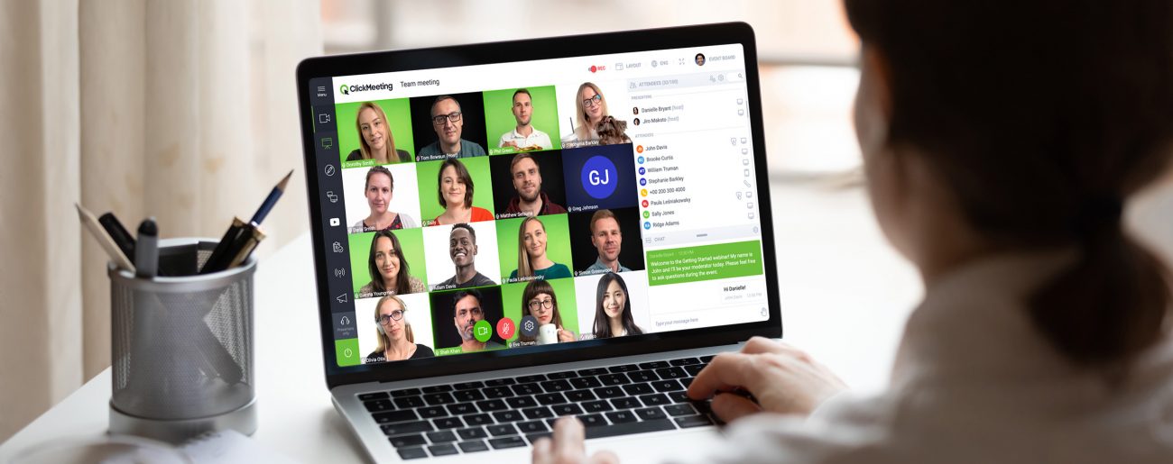 What Is the Best Platform for Online Meetings? 8 Must-Have Features